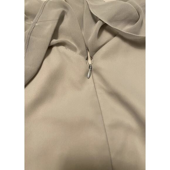 Birdy Grey Cold Shoulder Maxi Formal Dress in Dove Gray size Large - Picture 5 of 6